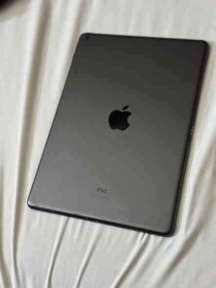 ايياد ابل 9. ذاكره 64 بطاريه96 نضيف اخو جديد مكفول كفاله شواصي نضيفه  250 وبي مجال 
***********
