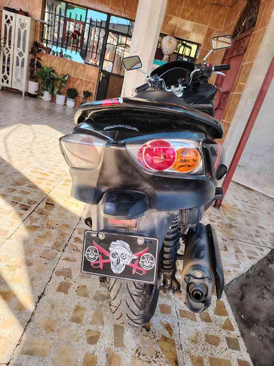 فورزه 010 شرط ما مفتوح ثلاث تحويلات
كير محرك شرط

كهربائيات كلها شغاله طخم تاير جديد 

دراجه ما تحط عليه ربع

السعر800 الف 

عنواني شركاط

*********** يرهم مراوس حسب القناعه
