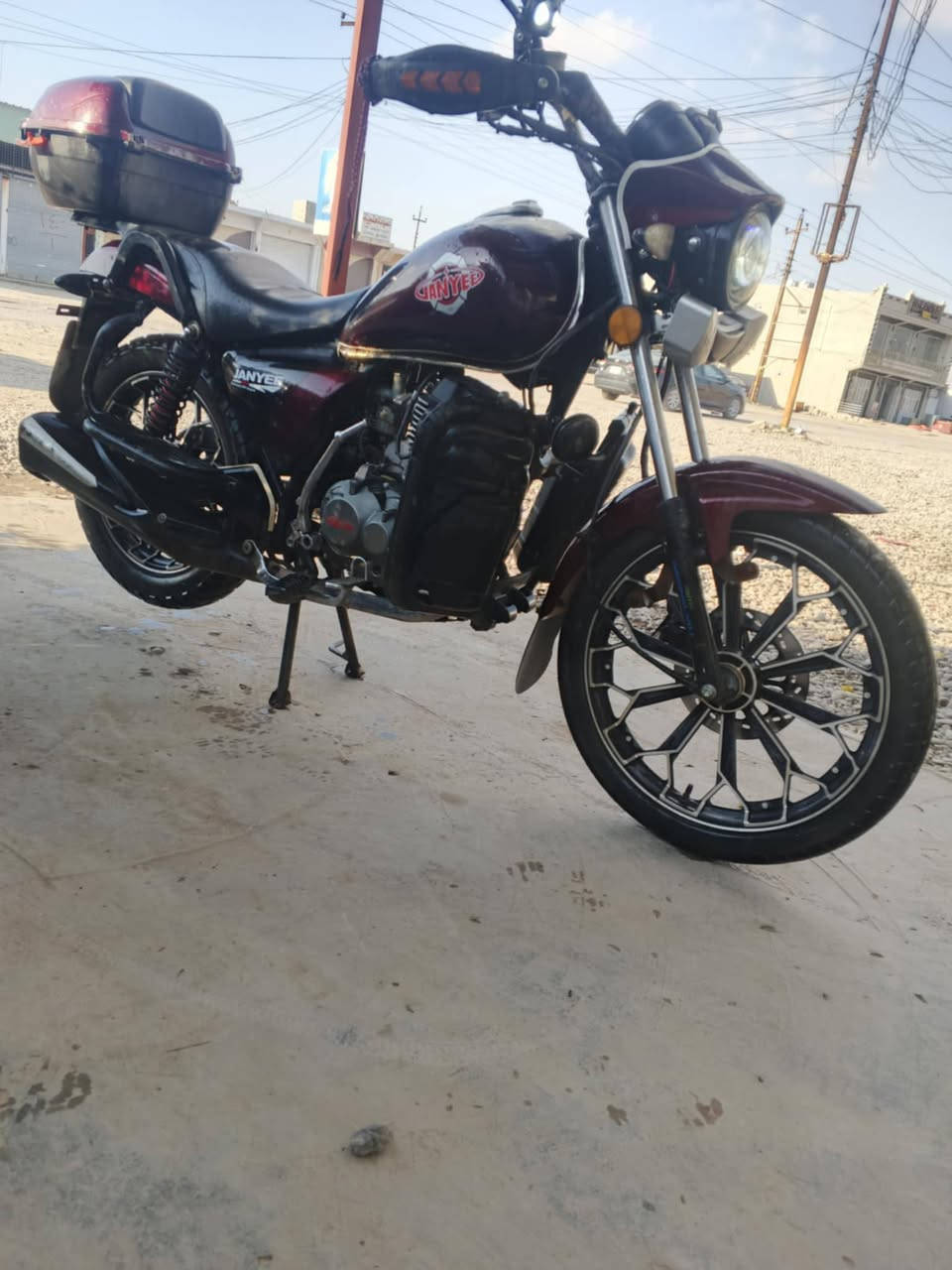 السلام عليكم موطور جني ارنوب موديل 2025 منفيس اصلي مامفتو برغي بي العنوان القياره ايمام غربي السعر مليون1050 وبي مجال ***********
