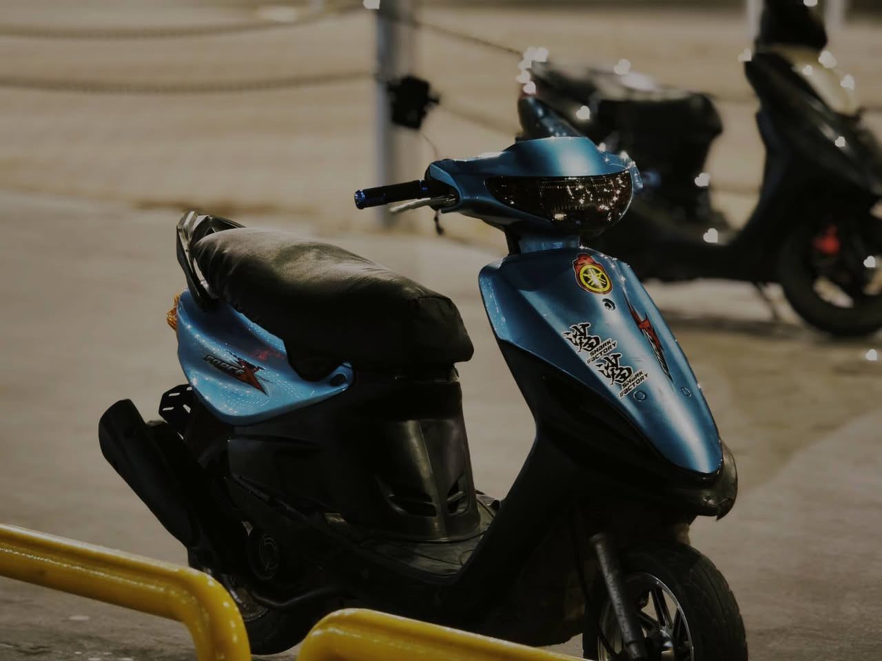 السلام عليكم 
ماكس قچمه للبيع 
بوشة 49 مكينة قوية 
شلعة ومعدل تشك الكاع 
ويل نجمه رياضي 
قبق فلاوين 
صالنصة FM 
سماعات mp3
نكره سلف وهندر 
يدات رياضي
قبق فلاوين برتقالي 
قاعدة رقم 
حاملة تليفون 
سبايدر رياضي الوحيد بالعراق مال قچمه
السعر ٤٥٠ وبيها مجال 
العنوان الشعب السريدات مقابيل الثعالبة 
الرقم ***********
متواجد واتساب
