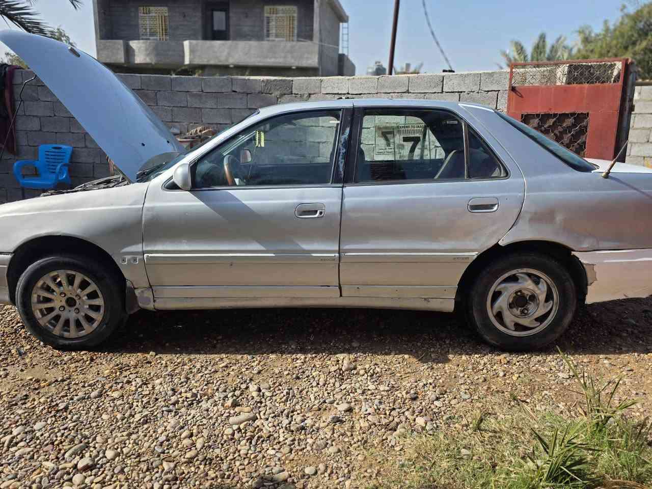 سلام عليكم شباب النترا  للبيع موديل 1994 رقم بغداد انكليزي سنويه مجددا كير محرك قبل سبوع شديته مال حاويه مكفوله تخم تاير صدر جديد كهربائيات كله شغاله مكفوله تبريد فقط تشد البواري وتشحن غاز  مكفوله صبغ جماليه ويل كب بلادي فقط الدعاميات الخلفيه والماميه بيهن كسر اشويه واضحه بل صوره السعر 35 وبيها مجال حك الجيه  مكان سياره بغداد ابي غريب  الاستفسار عن رقم [***********] متواجد خاص
