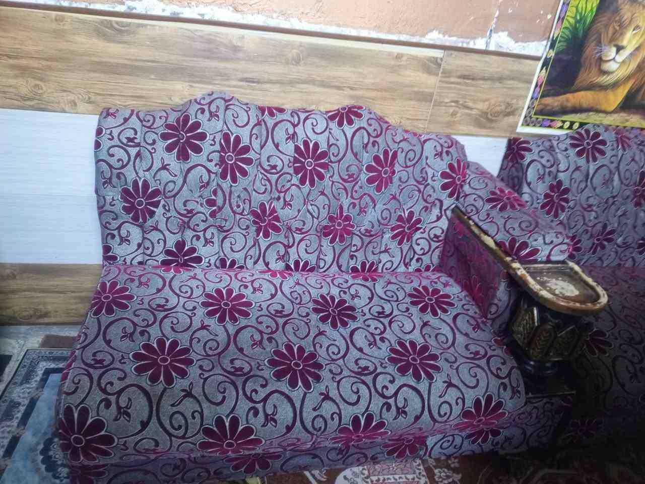 تخم 10 مقاعد  للبيع مكاني بغداد حي العامل بسعر 190 وبي مجال ***********
