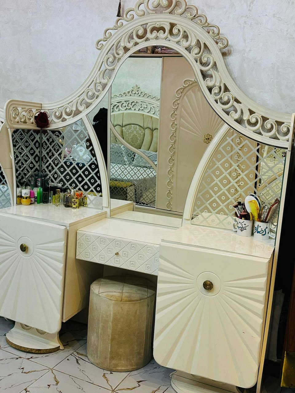 غرفه جديده مابيها اضرار 6قطع
عنوان بغداد حي اور الاكبر وغزلان 
سعر 500بيها مجال


**إذا كنت صاحب هذا الإعلان وتريد حذفه لأي سبب، رجاءا أرسل رسالة إلى الدعم الفني**