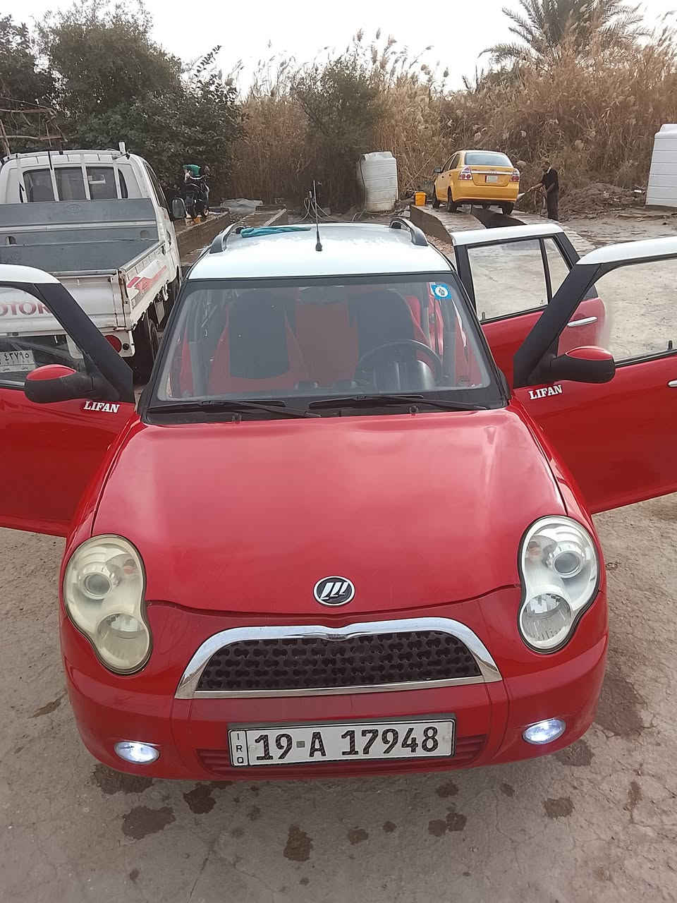 السلام عليكم للبيع ليفان 320 رقم انكليزي كربلاء بسمي سنويه 2030  تنتهي حادث جاملغ المامي جهه السائق تبديل والبنيد والجاملغ صبغ اثر جرد سياره حلوه وجاهزه كير مكينه حداديه ويل رياضي تخم تاير  مكانهه حله مركز مدينه سعرهه 38وبيهه مجال ***********
