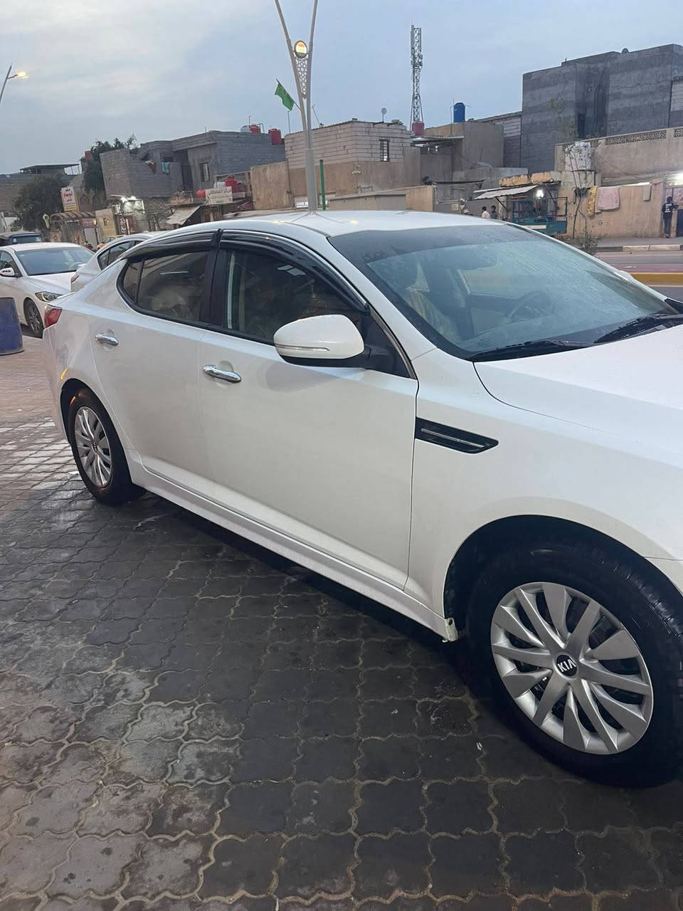 اوبتما مديل ٢٠١٤  خليجي رقم بصره
مكفوله من الحادث بيه رشات ٣ قطع بابين وجاملق بس بدون حادث جاهزه سياره 
*********** المكان البصره الحيانيه شارع السيد
