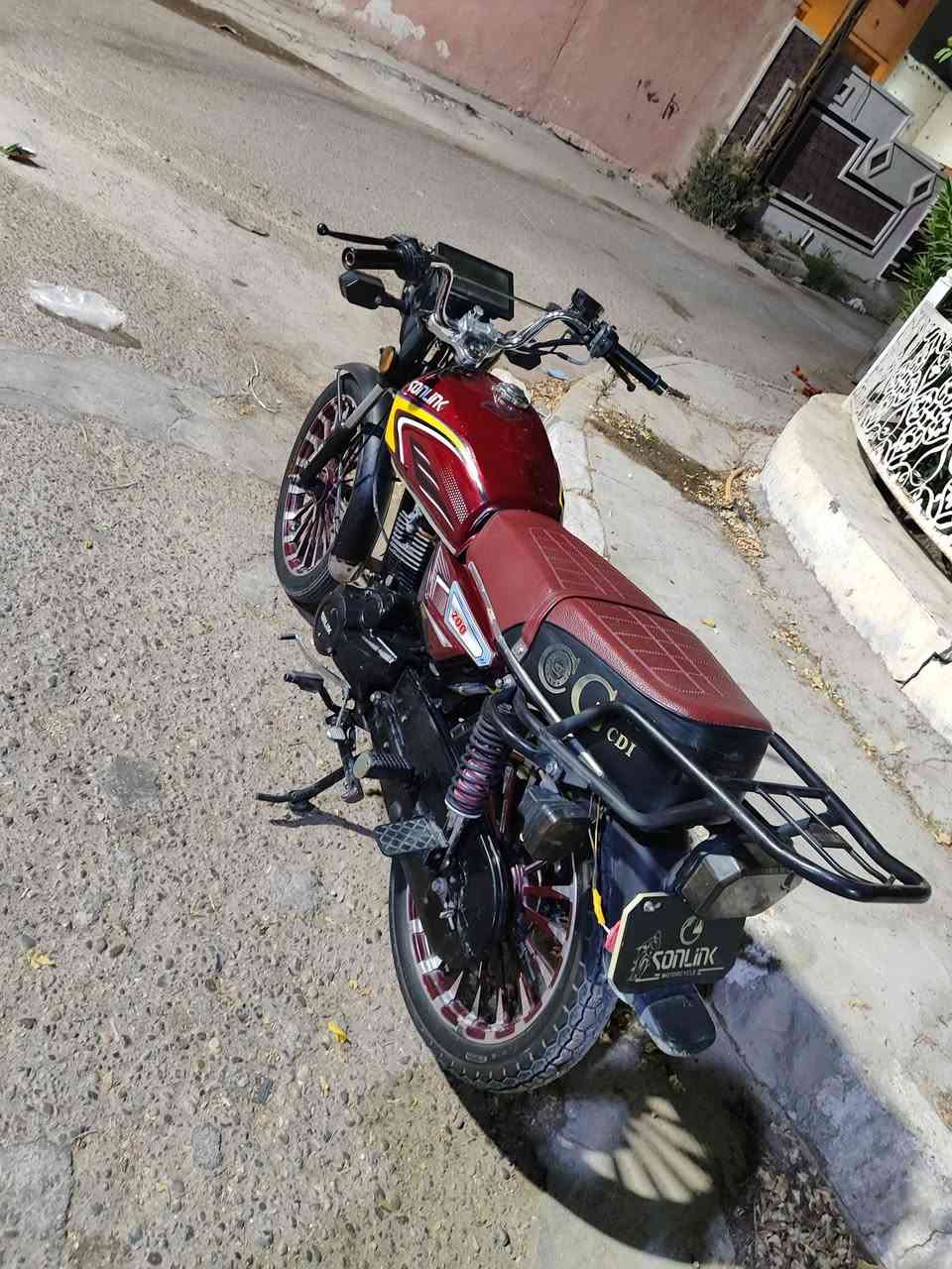 دراجه للبيع موديل 25 محرك 200 فقط رصه بل تانكي بصيطه السعر 850 بي مجال التواصل ***********
