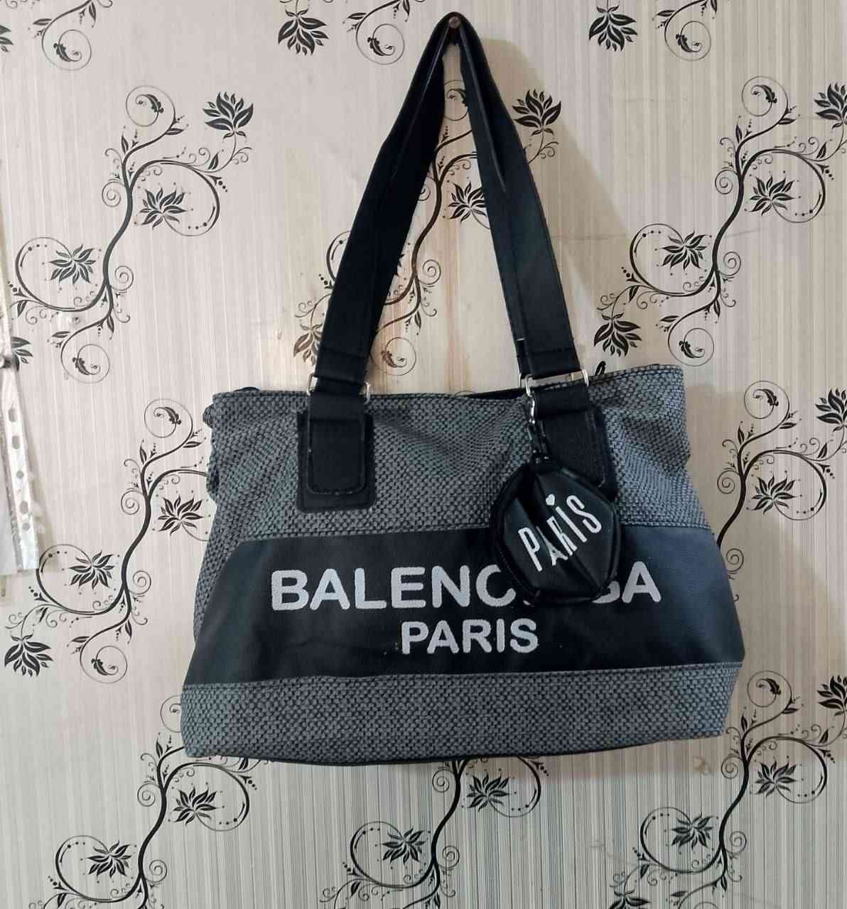 حقائب بأشكال متنوعه للبيع بسعر 6 آلاف


**إذا كنت صاحب هذا الإعلان وتريد حذفه لأي سبب، رجاءا أرسل رسالة إلى الدعم الفني**