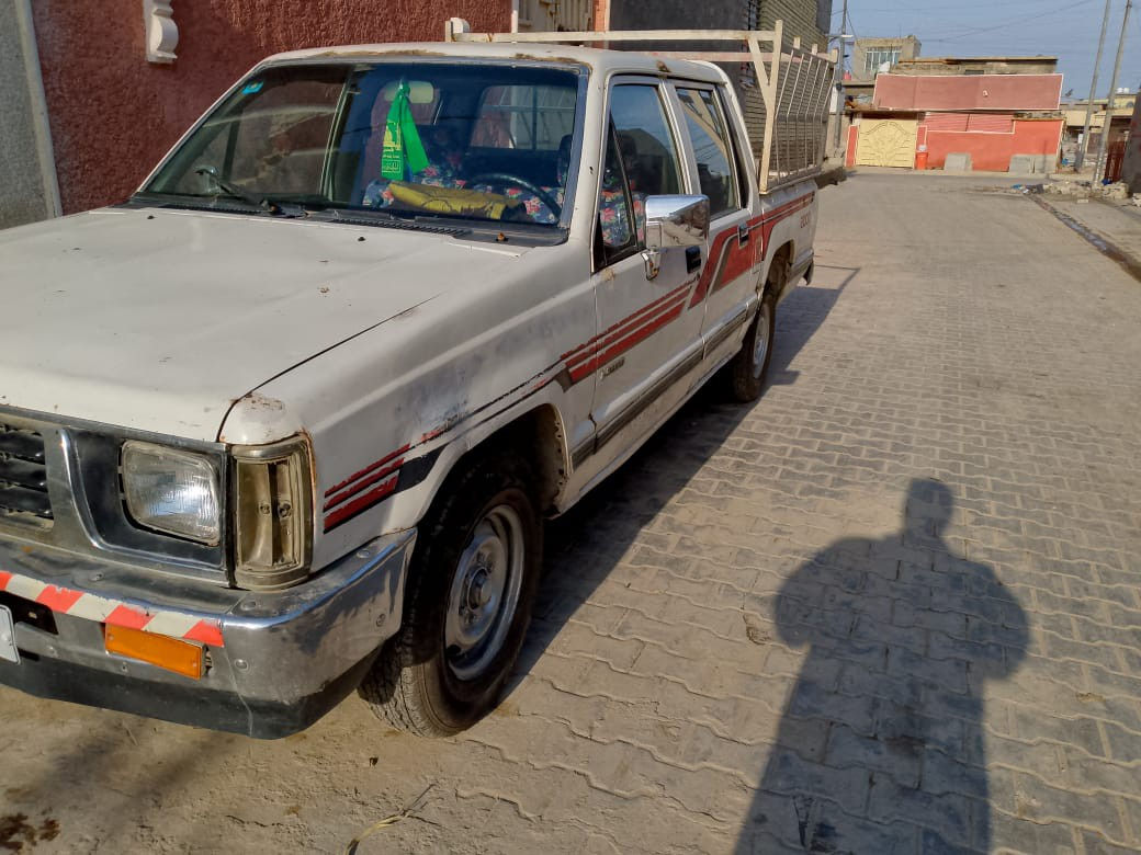 السلام عليكم ورحمه الله وبركاته 
اللهم صلي على محمد وال محمد الطيبين الطاهرين 
 حياكم الله اخوان بيكم مستيبوشي موديل 92 
دبل قماره رقم الإنكليزي بغداد السنويه جديده
 لحد 2030 تحويل ثاني يوم أنشأ الله السيارة
  بلاديه كانت ضامينه تخم تاير مع اسبير جديد
 مكينه بلاديه وين تريد
اتراي مفتوح الك الطريق تجي وشوف السياره اذا مو بلاديه 
كروتك مال الجيه عليه السعر 36ورقه نقص بس دوشه الكاعيه والجعمقه الستيرن تبدل زوج جبنات 
واذا تحب تعرف تفاصيل اكثر اتصل على الرقم الهاتف 
*********** مكان السيارة بغداد الشعب حي أور
