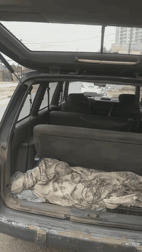 السلام عليكم ورحمة الله وبركاته
دوج موديل1992باسمي أنبار مشروع وطني 

السعر 20 ورقه بيع فقط 

صارلها عندي اكثر من15سنه 

المحرك والگير والصدر تعبانات

السياره تشتغل نگره سلف 

رقم الهاتف واتس 
***********
مكاني بغداد مدينة الحريه
