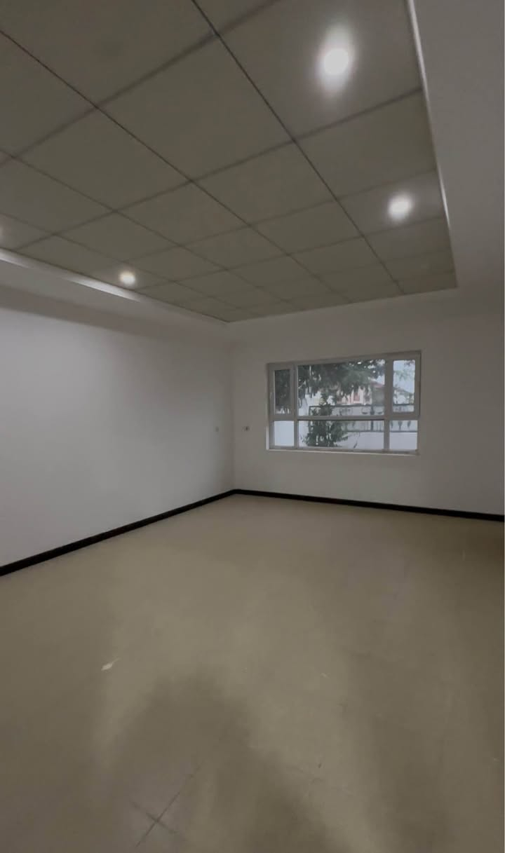 سعر مناسب جدا
مجمع نور ستي ٢ 
٢٤٠م واجهة ١٢م على حديق
طابو سعر مناسب جدا
 موقع مميز
*********** كركوك, العراق
