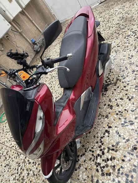 السلام عليكم pcx يابانية كفالة عامة مزادهة ماشية  23 الف اوراقهة كاملة دراجة رمبة نظيفة بمعنى الكلمة مكينة كفالة شراي اتصل مكاني بغداد 
✅📞💵***********
