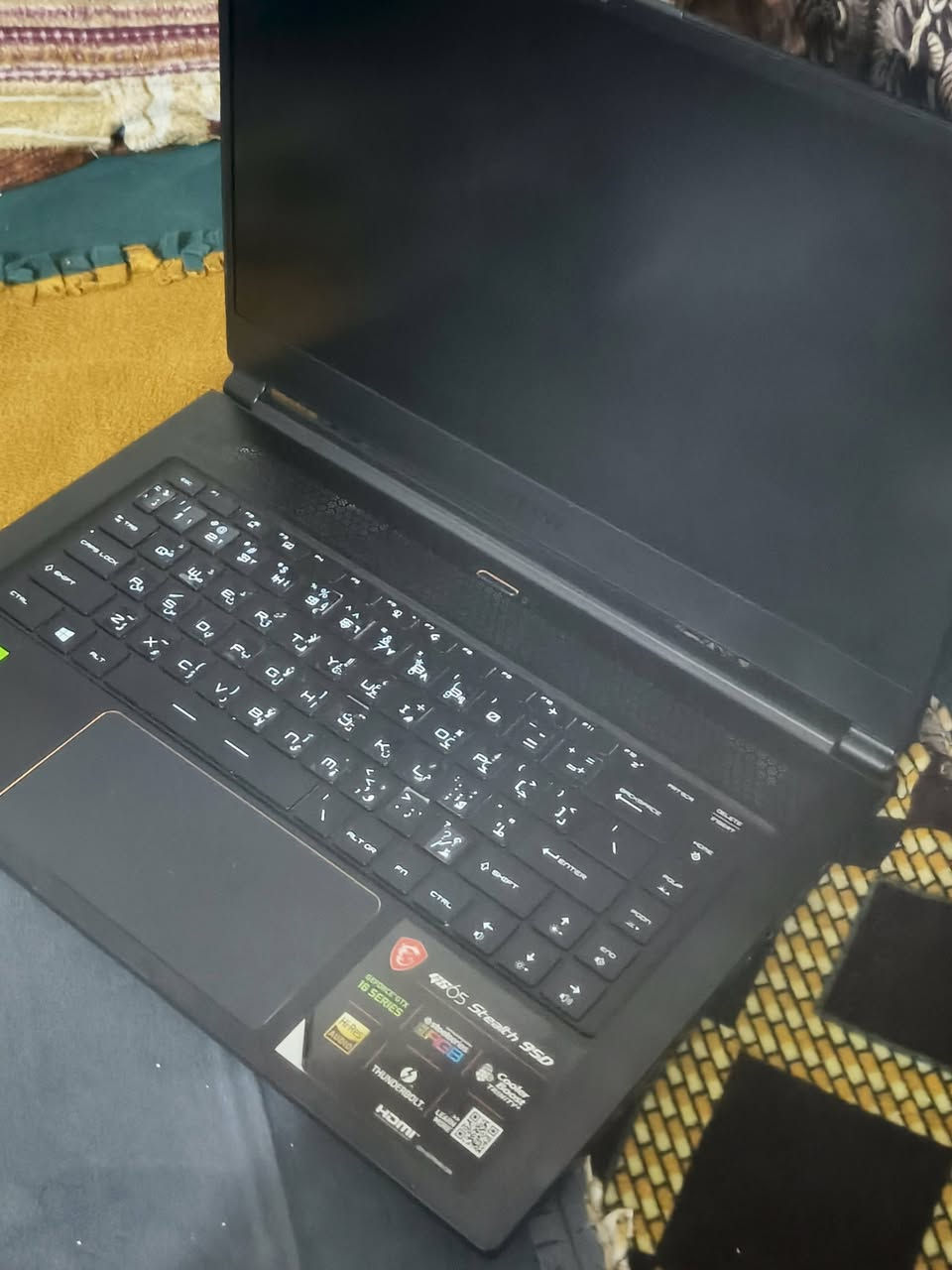 لابتوب MSI
لابتوب MSI GS65 Stealth بحالة جيدة جداً، مناسب للألعاب والشغل الثقيل والتصميم.
ملحقات شاحن الاصلي وكارتون والجنطه 
المواصفات:
حجم الشاشه 15.6 FHD
معالج Intel Core i7 جيل تاسع
كرت شاشة GTX 1660 ti
الرام DDR4 16GB
شاشة 144Hz سلسة
كيبورد الوان RGB Keyboard 
ذاكرة SSD 512GB سريع
جهاز خفيف ومرتب
يشغل ألعاب قوية مثل:
Forza Horizon 5
Counter-Strike 2
Valorant
Racing Master
ميزات الجهاز:
أداء قوي
تبريد جيد بعد التنظيف
مناسب للجامعة والمونتاج والألعاب
شكله نحيف وفخم مو مثل اللابتوبات الضخمة
*ملاحضه مبدل شاشه اصليه
سعره 700 الف وبي مجال اذا شراي
رقمي ***********
