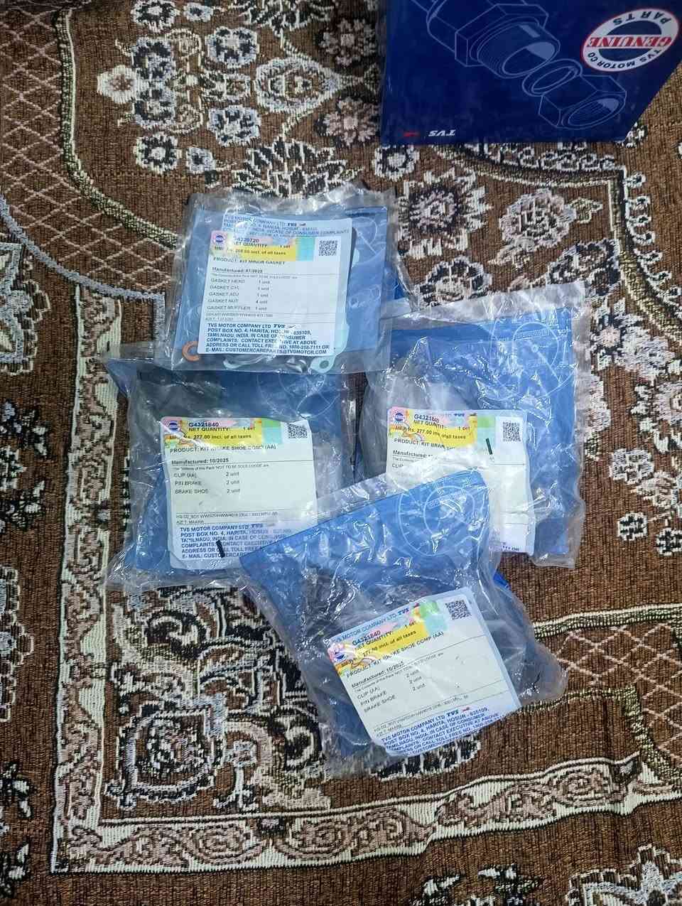 غراض تكتك تي في اس جددمامستخدمات الايبر الوردي بنزات عدد 3عنبارعدد3ابلك عدد2فلترعدد1تجفيتةكاملةبوش وبستم ورنكات واشر بارد واشر حار للبيع العنوان العمارة التصال على الرقم ***********
