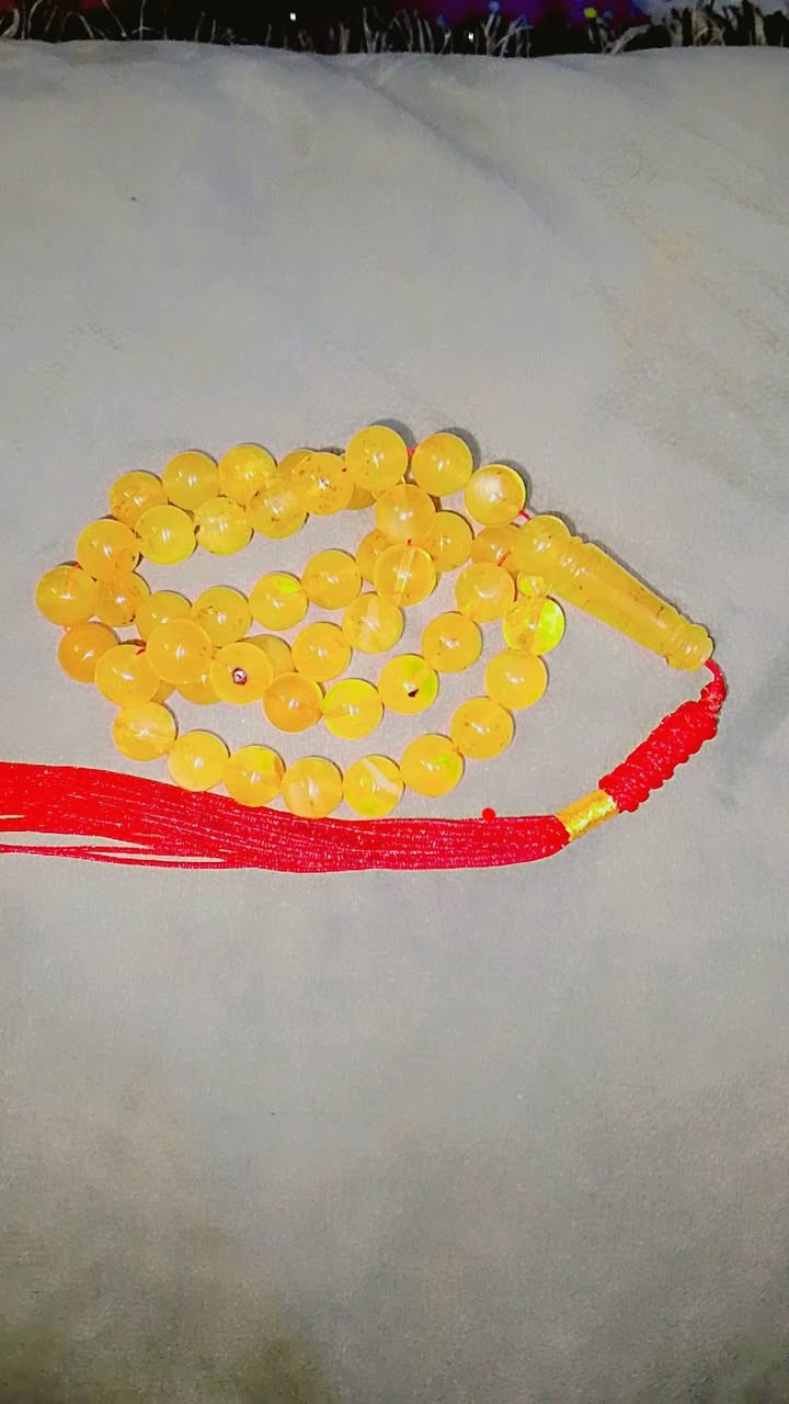 سلام عليكم البيع سبحه كهرب بولوني حر شاهد استندر الوزن 30غرام عدد48خرزه ابيها نمش سعر ٩٠ الف  وبيها مجال رقم الهاتف ‏‪***********‬‏
