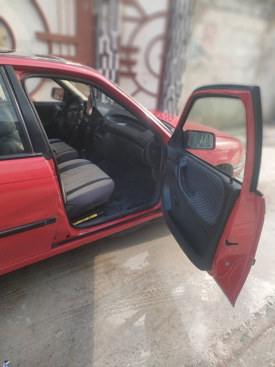 السلام عليكم اوبل استر حجم 18 رقم جديد باسمي موديل 92 كوربون بانزين بيها مكينه كير شرط طخم تاير جديد بدون اي ضرر رشات صبغ مال تحقيل على مود الهزه   شرط مكان موصل العبور التحويل للاتصال على رقم بي وتساب /***********/***********/السعر 50
