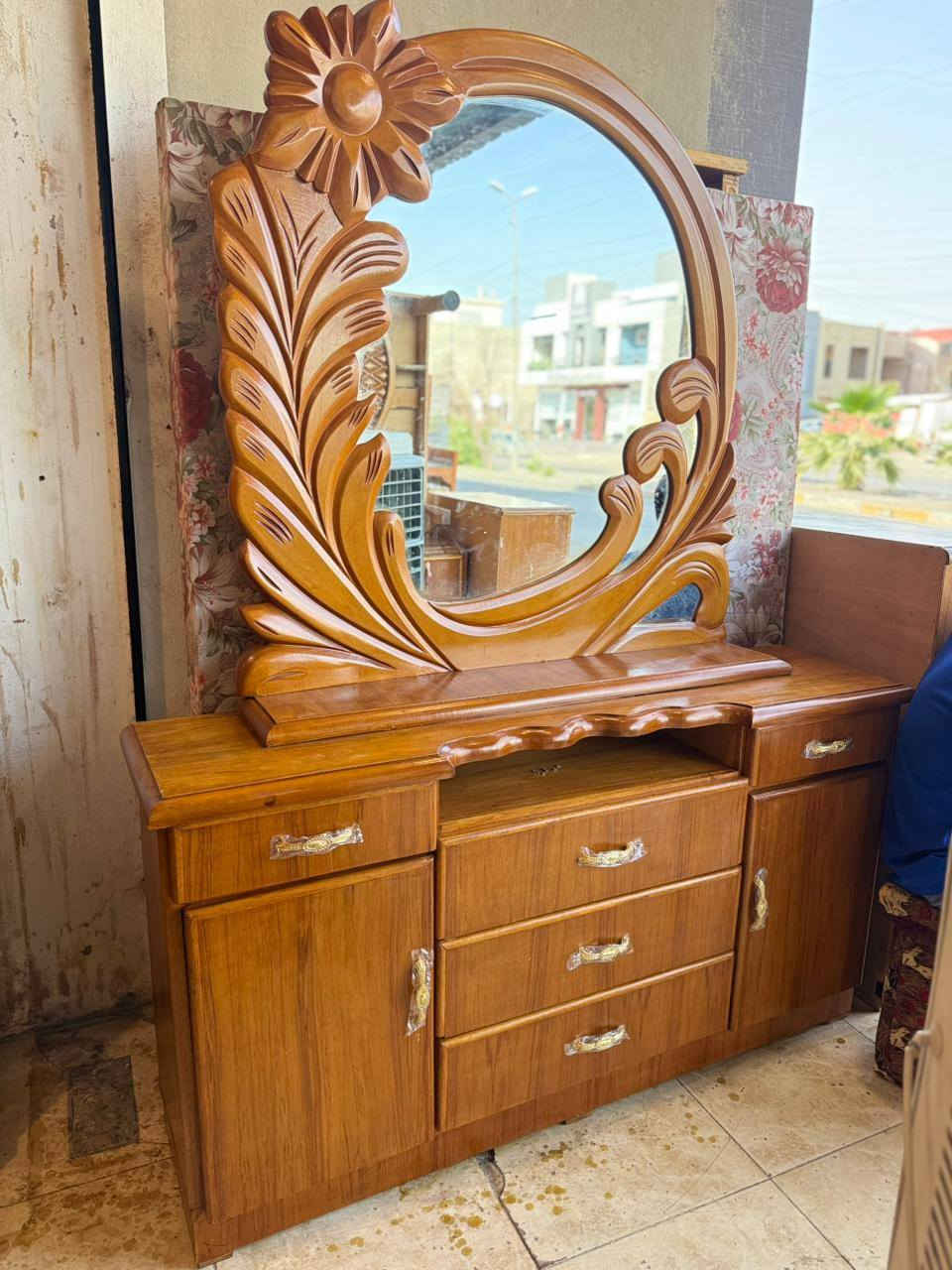 السلام عليكم🫡       السعر 750 الف قفل  💯 🦅💯
عرض خاص ومغري 🌹  للعرسان  ة👩‍❤️‍👨 
توفر لدينا من جديد غرفه صاج 5 أبواب ملحق  شغل درجه اولى 🌿 خارج صاج  5ملم شرط نظافه  والشغل 💯💯 والصور تحكم🌹
للاستفسار وتساب *********** مباشر🆕 ***********🆕
ومستعدون لشراء الغرف النوم المستعمله و الكناتير ✅

