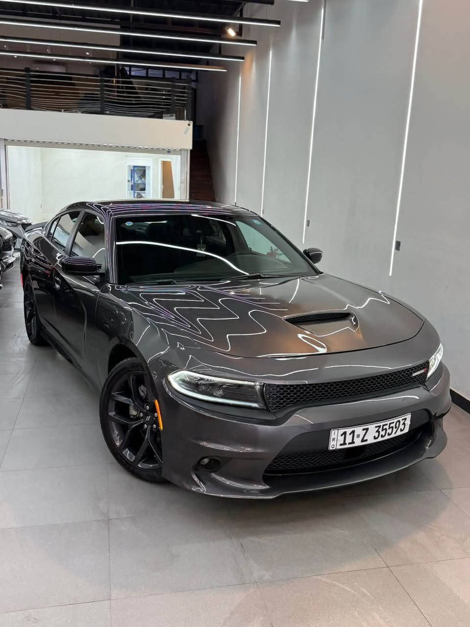 جارجر جي تي  GT
الموديل :2023 . النداء الاخير. 

العداد :  43kmسياره بعده بحالت شركه 

المحرك : V6. 3.6L 

ضرر دعاميه اماميه صور حادثه موجوده بل نشر  رقم بغداد تحويل ثاني يوم السياره بدون ايرباك🛑

المواصفات : رادار جانبي.......

 رادار امامي 🛑* جناح خلفي .

*   ويل قياس 20 انج اسود .

*   مقود القيادة رياضي .

*   مقاعد رياضية من الشاموا الأسود.

*   نقطة عمياء .

رادار جانبي. رادار امامي 

*   مصابيح أمامية زنون .

*   كشافات الضباب زنون .

*   المصابيح الأمامية مع LED .

*   حساسات خلفية.

*   شاشه كبيرة مع نظام ملاحة نفكيشن GPS .

*   سستم صوت الپاين 

*   المقاعد الأمامية كهربائية .

*   ذاكرة لحفظ وضعيات الجلوس (ميموري) .

*   مقاعد أمامية تبريد وتدفئة .

*   مقاعد خلفية تدفئة.

*   تشغيل عن بعد .

*   المقود كهربائي .

*   تدفئة مقود القيادة .

*   محدد سرعة .

*   تلفون بلوتوث .

*   كاميرا خلفية .

*   مرايا متحسسة للاضاءة العالية .

*   كير شفتر بالستيرن .

*   دخول ذكي (بصمة) .

السعر :: 260 وبيها مجال 

بغداد زيونه ***********☎️
