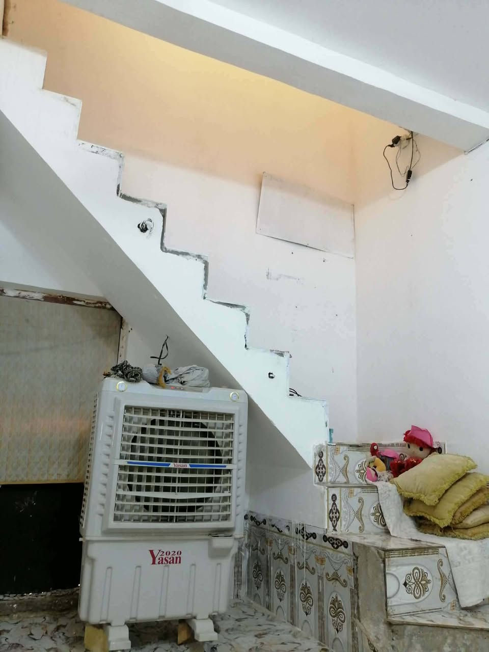 بيت زراعي للبيع بيه وصل تطويب مساحه 100 م بناء طابوك عكاده
غرفه وصاله ومطبخ وديوانيه وحمام داخلي ومنور وحمام وتواليت خارجي وطارمه
ماي كهرباء مجاري متوفر
مدرسه متوفره
وياه تانكيات 2 ام 500
ماطور
كيزر
خط مولد ٢ أمبير
عنوان قرب السجن الإصلاحي بنزله الصيدلية نهايه الشارع السعر ٤٠ وبي مجال 
لتواصل ***********
