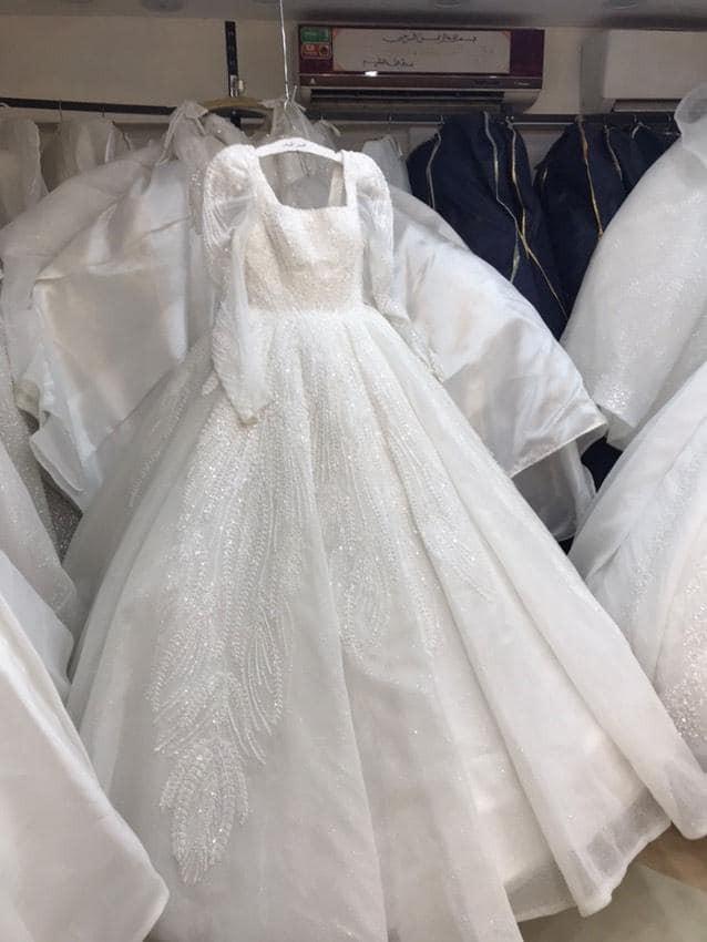 فستان عرس للبيع سعر 250 وبي مجال بسيط بس يعوزه غسل من القاعه متوصخ


**إذا كنت صاحب هذا الإعلان وتريد حذفه لأي سبب، رجاءا أرسل رسالة إلى الدعم الفني**