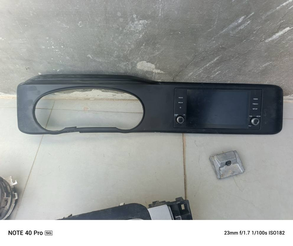 غراض مال كيا كرفان 2024 شاشه قاعدت فيوزات حصان كامل ساعت دشبول كامره خلفيه للبيع كربلاء الحسينيه ***********
