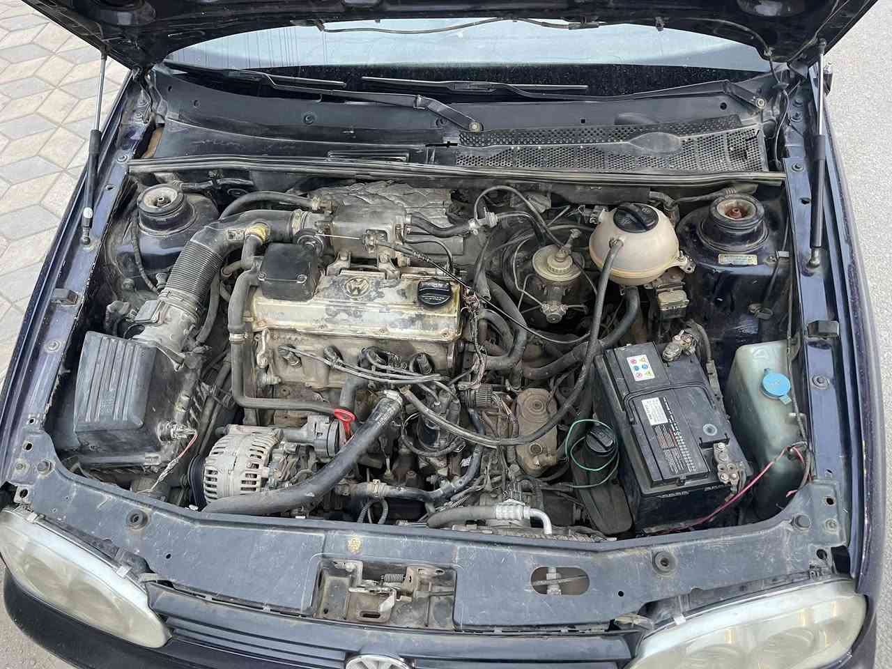 سيارة كولف مديل 1995 بغداد رقم الاماني سنويه ما صاقطه مصبوغه عام السياره مكينة خير من الله ولكير بي مرات تاخير تبريد شغال بس بي خلل عنوان السياره بغداد الشعب حي البساتين  السعر 37 وبيها مجال بسيط للاستفسار الاتصال على الرقم ***********
