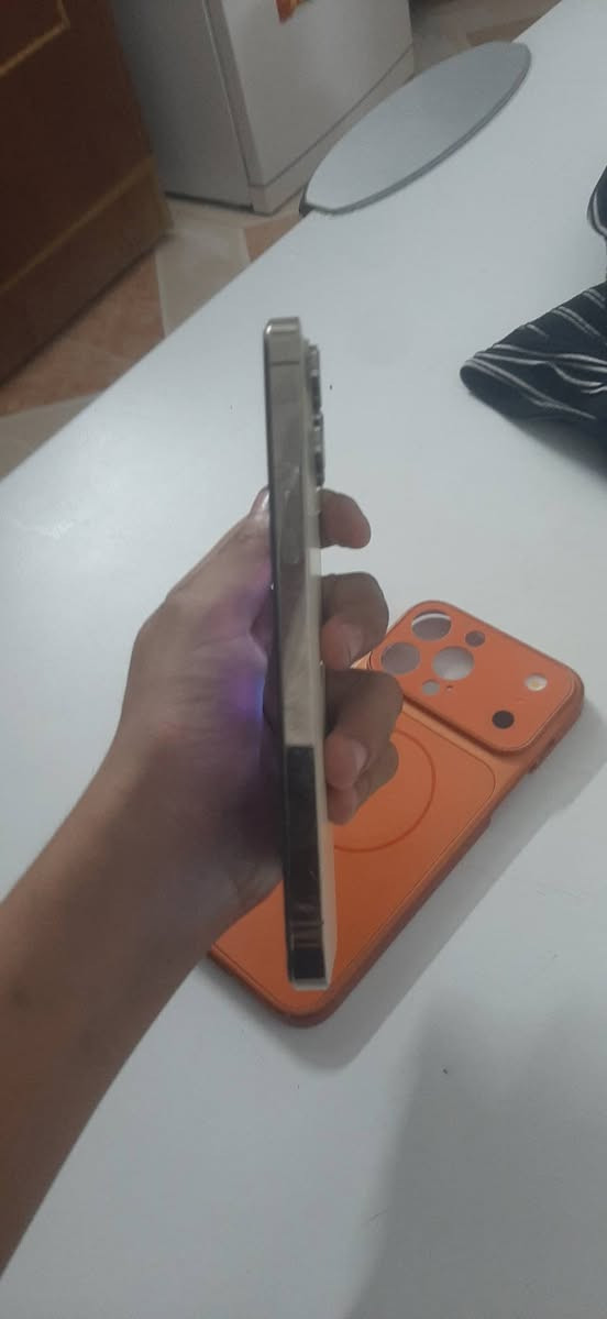 ايفون 14 برو ماكس نضيف حيل مبدل فقط شاشه اصليه ثلاث خيارات جهاز نضيف حيل جلخه مابي لون ذهبي حلو ذاكره 265 بطاريه 80 مامصعده ولا مبدله شرط قطاره ماتصرف شحن سعر خاص اذا مو شراي لا تعامل و تراسل و ماتجي رقم الموبايل *********** تصل عل رقم و سهله مكاني موصل ايسر حي بكر يم جامع البديع
