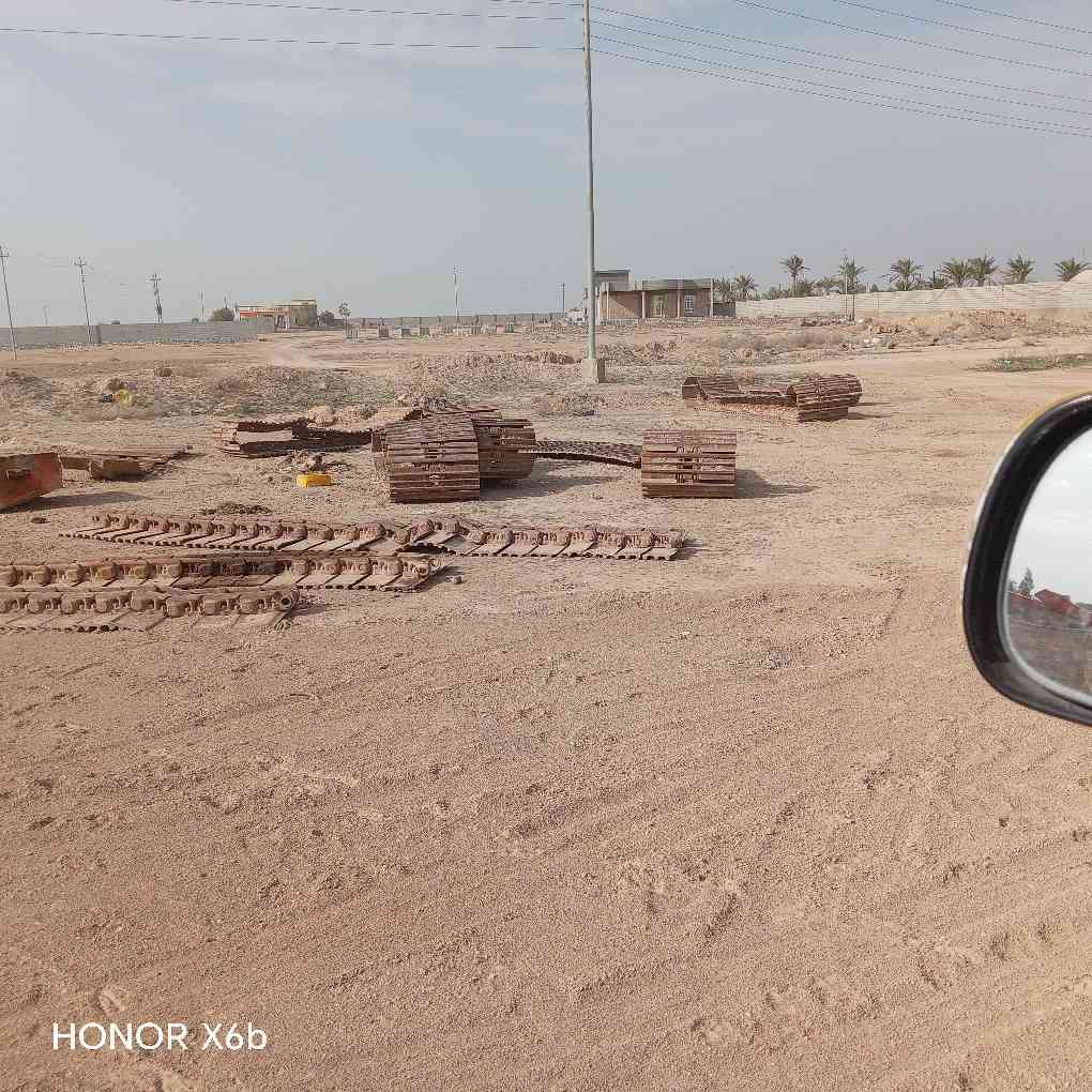 السلام عليكم تفصيخ حفاره هيتاشي موديل ٨٥ للبيع مكانها الرمادي للاستفسار الاتصال على الرقم ***********
