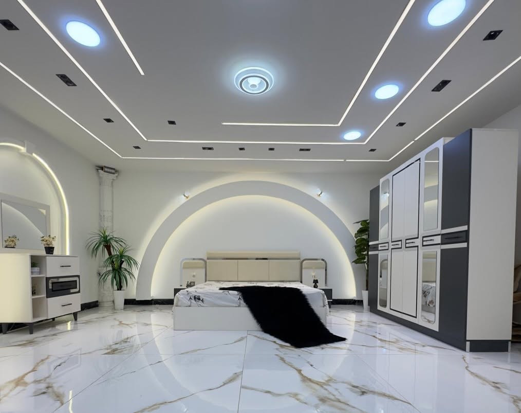 *موديل             035      *

❇️ 5 قطع      كنتور 220

⭕️ *الكنتور ٢٢٠*

❇️ ميز تواليت رف وجرارات
❇️ 
❇️ السرير ثابت      🇹🇷🇹🇷🇹🇷

السعر ٥٩٩ الف مع الشد مجاني لجميع المحافظات

***********

⭕️⭕️⭕️⭕️⭕️⭕️⭕️⭕️⭕️⭕️⭕️⭕️
