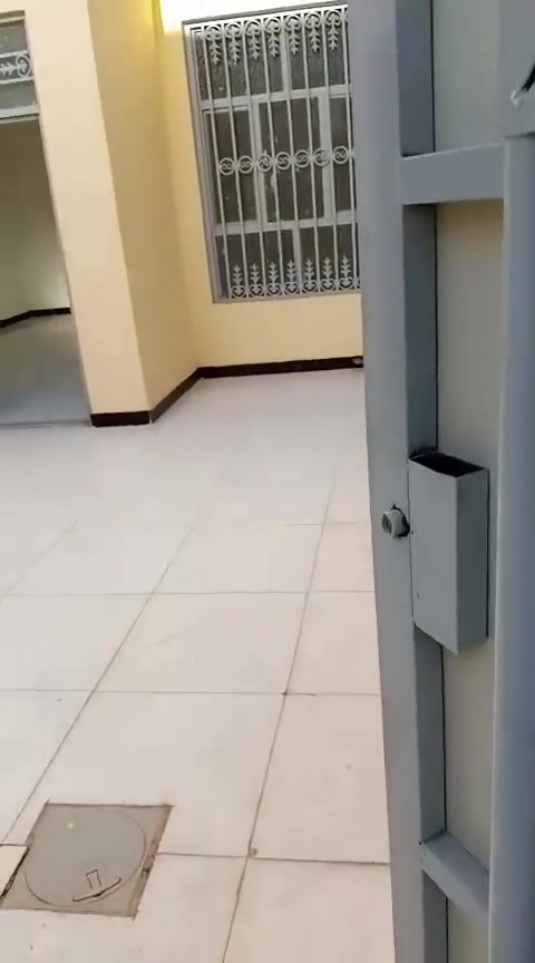 مكلف بالنشر صاحب الدار ‏‪0782 898 0191‬‏ حي ميسان بالزراعي السعر 47مع المجال
الدار للبيع المساحه 130متر الاساس كونكريت السقف عكاده مكان حلو وقريب ع شارع الصب عمود 236وتدخل يحتوي ع غرفتين 2 صاله استقبال مطبخ حمام داخلي وخارجي وحمام خارجي طارمه واسعه سطح منور عدد 2 كلش حلو مثل ما بالفيديو مكلف مكلف مكلف بالنشر ع رقم الاتصال
