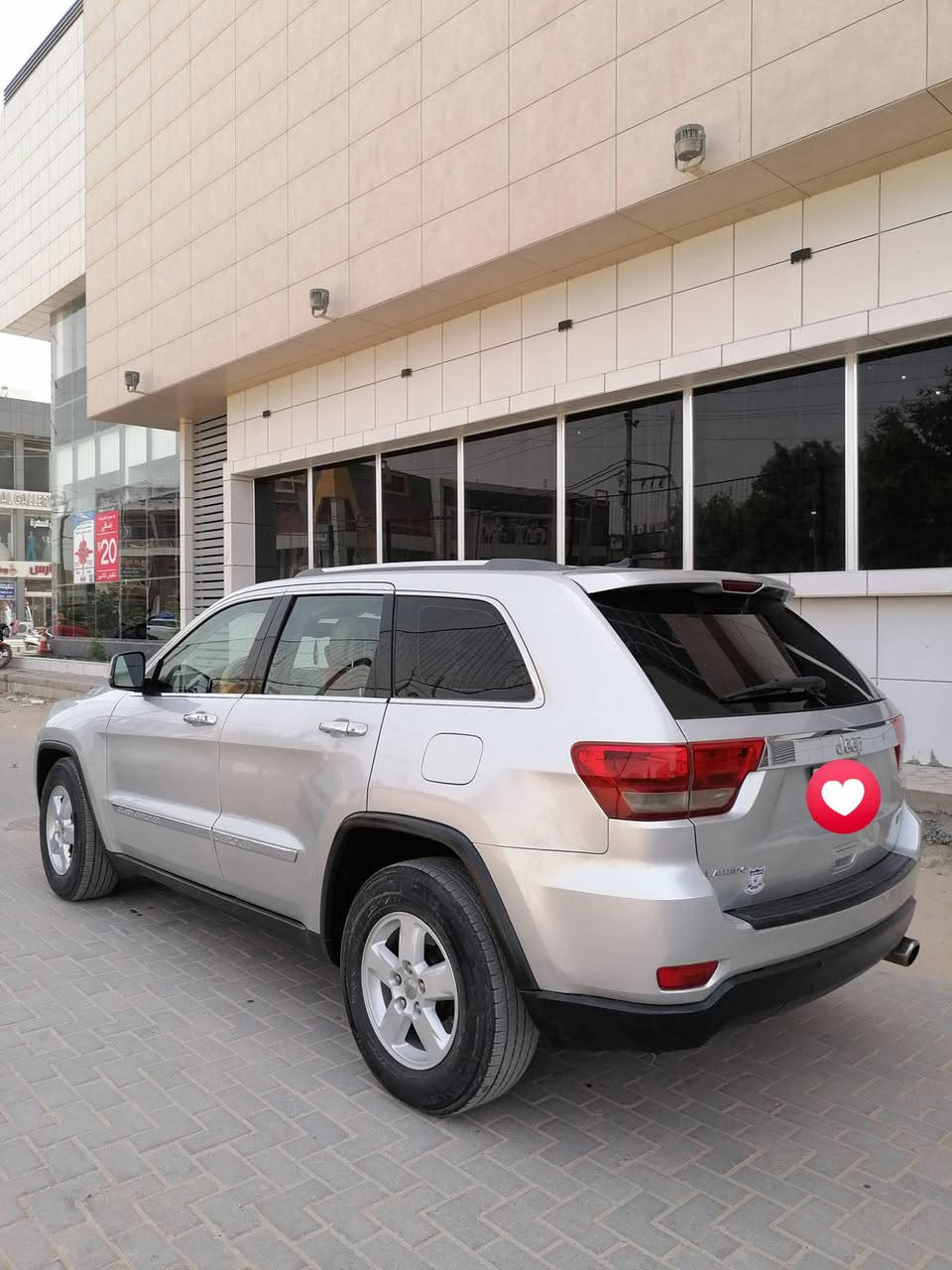 السلام علیکم
Jeep 2012 للبيع حادثها دعاميه بدون ايرباك
السياره مكفوله من الصبغ والبارد تخم تاير جديد باتري جديد رقم بغداد باسمي مداور ثاني يوم ماشيه 100 الف استخدام شخصي لاغراض البيت مستعجل على بيعتها عندي دراسه ماستر سعرها 140 قفل لو ما محتاج ما ابيعها لان سياره خير من الله مكاني حله ابو غرق ***********
