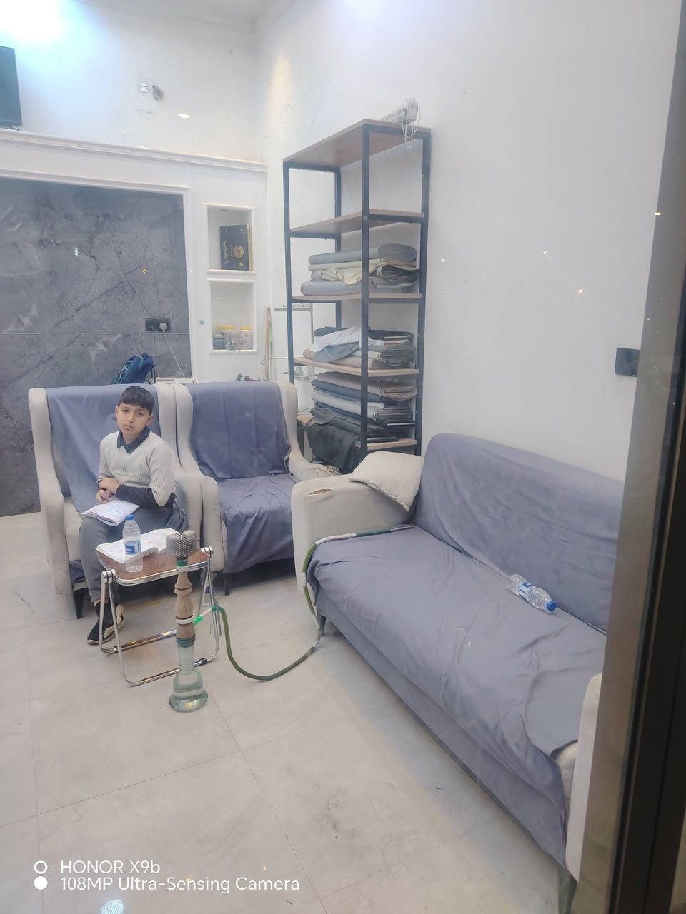 محل خياطه للايجار كامل ديكور جديد يتاجر غراض او بدون غراض حسب الاتفاق مجاور حسينيه نهر ***********
