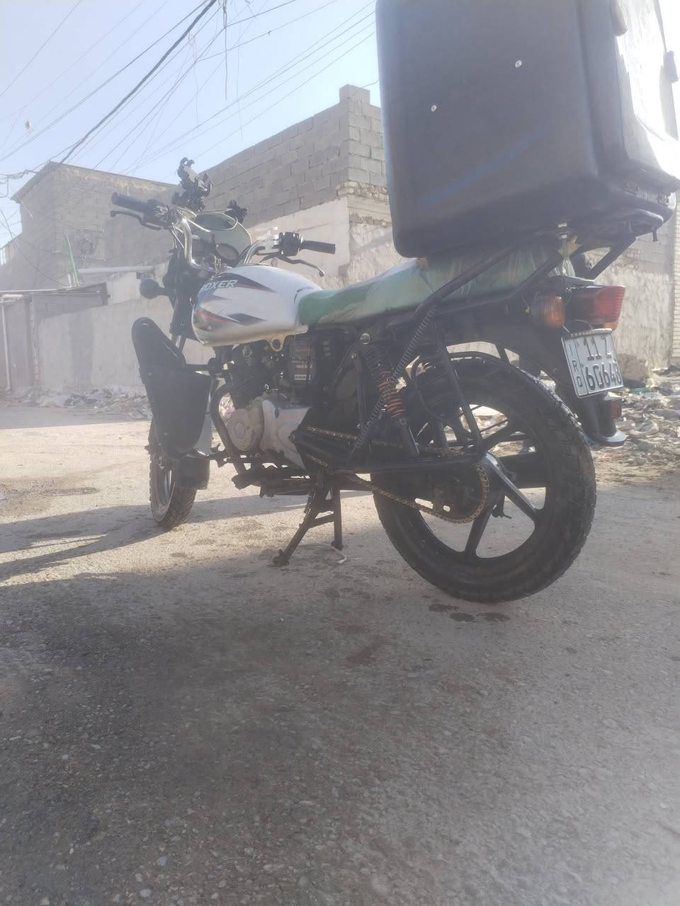 السلام عليكم بوكسر لبيع موديل 2021 دراجه باسمي تحويل ثاني يوم. سعر 1900 بيها مجال مكاني بغداد مدينة الصدر دسيم ***********
