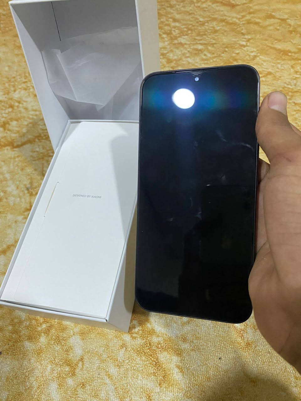 سلام عليكم 
جهاز شاومي تي 15 برو 
Xiaomi T15 Pro
 للبيع بعدو جديد مستخدم قليل مع الكارتون والشاحنة الأصلية 
سعر 700 قفل 
تواصل واتساب ***********
