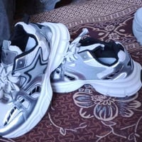 رجالي • مقاس ٤٣