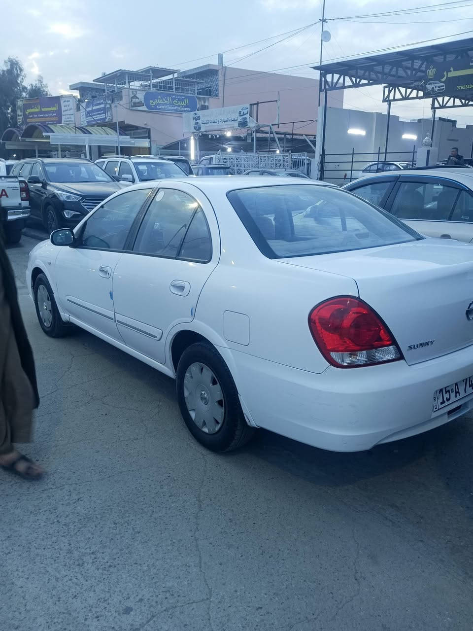سلام عليكم سني 2010محسن محرك 1800 السياره كير محرك كفاله السياره بيه قطعتين فقط ولباقي كفاله الون ابيض، ثلجي السياره مال جناي متعوب عليه السياره تخم تاير جديد بالعافيه على صاحب النصيب سعر السياره 90 وبيه مجال بصيط جدا رقم ***********
