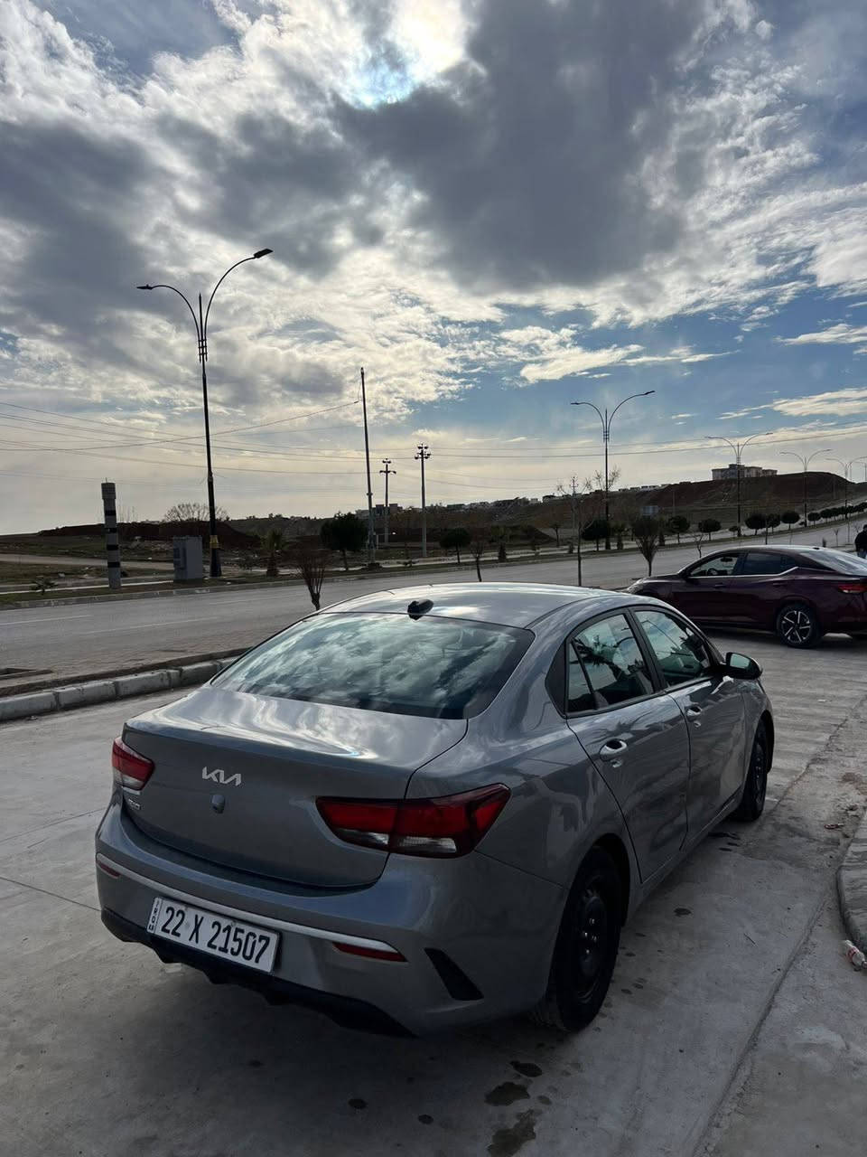 السلام عليكم
للبيع كيا ريو موديل 2023
2 قطعه صبغ بدون دواخل 
سيارة رقم اربيل سنويه جديد 2030 هزة جديد 2027
تحويل و غرامه ابشرط 
عنوان سيارة عقرة 
السعر 118 و بيها مجال
***********واتساب
***********
