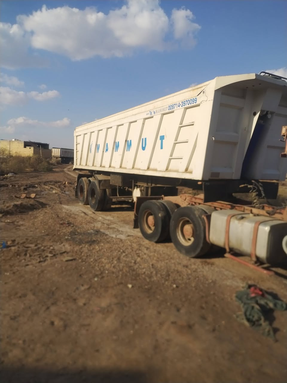 سلام عليكم للبيع عربانه ماموت مكفوله كفاله عامه *********** (***********
