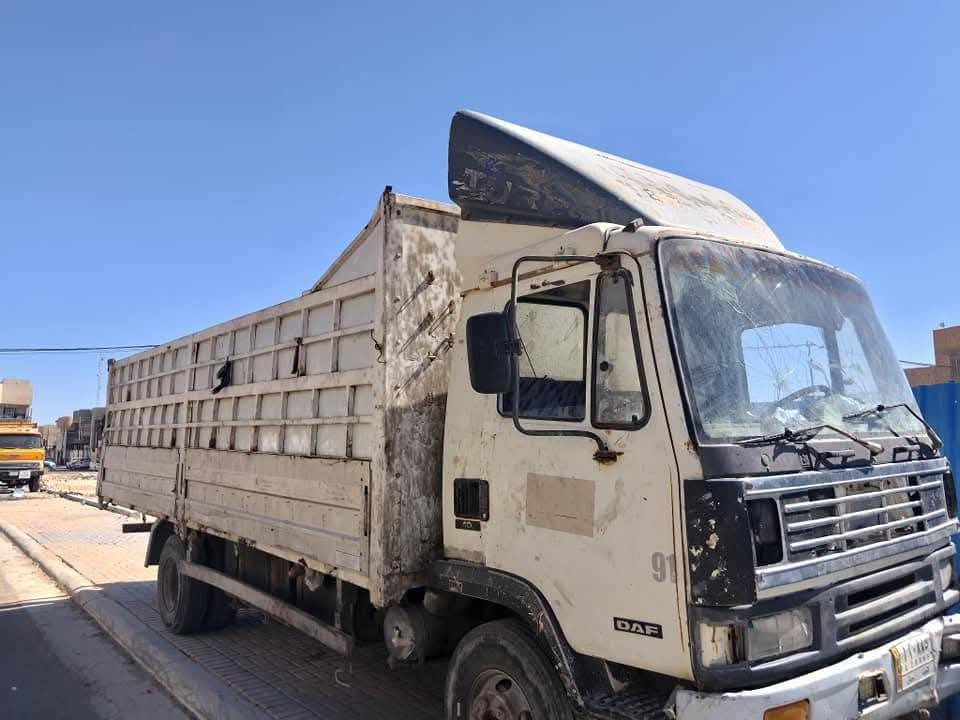 السلام عليكم سيارة داف للبيع مكينه هينو70 بيه صوت حصه الكاز 75مداور بسمنه العنوان  كربلاء السعر40وبيه مجال ***********
