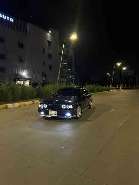 بە ناوی خوا bmw مۆدێل 1994تۆماتیک مەکینە 25کەپس دیجیتاڵ ناو جلد ٧پالیف تەلەفۆن تەپرید سارد و گەرم بە شەرت دبڵ ئیرباگ دەبل چەکمەخە ناو رەشی فۆرمیکا سوکان کارەبای تەحدی سورعە سیارەکە فولە بەس سلاید نیە توندو تۆڵە چوار تایەو ویلی ئالپینای لە بنە گێرو مەکینە بە شەرت 200$غرامەی لە سەرە دوای مەحامەلە ئەت دەمەوە سەعر 67$مەحامەلەیەکی براینە ***********.  رةقةمي خاوةنيتي گؤرينةوةش ناكةم بةس فروشتنة
