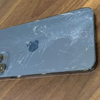 12 برو ماكس ذاكره 256 بطاريه 76 وتر بروف كله شغال بدون اي مشاكل الجهاز...