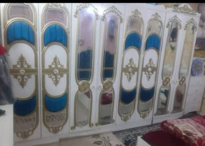 السلام عليكم يردوها ٧٠٠وبيها مجال منطرين على بيعها هاذ رقم شخص توصل ‪0777 375 4892‬
