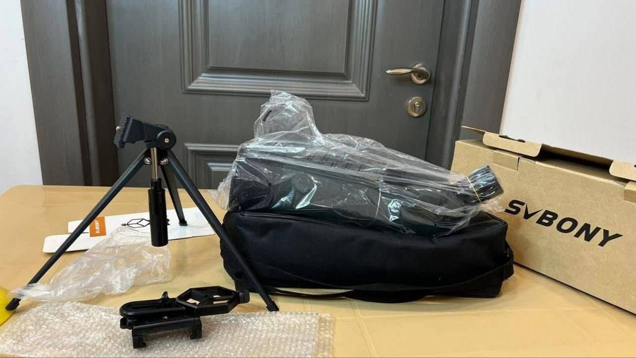 منظـار عملاق للتصوير بالهواتف قابل للتعديل
ماركـة عالمية غني عن التعريف 
منظـار كبير الحجم احترافي خيالي لتصوير المناظر والمرتفعات واليحوانات بعيد المدى جداً للهواتف الذكيـه 
حامل للهاتف قابل للتعديل مع حامل ثلاثي الأرجل 
مقاوم للماء (IP65) يمكن التصوير به داخل المياه والثلج والحراره 
قطـر العدسة (70) ملم عدسة موضوعية كبيرة 
عدسه تكبير اماميه (45) درجه الزاويه 
يحتوي على حقيبـه حفظ محمولـه 
منظار ذات جسم مائل فهي تتمتع بزاويه طبيعيه لتحسين الراحه وهي الأفضل للتصويب على المرتفعات واداه مهمه للتصويب على الأهداف للحصول على (X75) وتكبير (X60) ومطلق النار بالتصغير إلى (20) صوره قريبه قبل تأمين الهدف 
مظله شمسيه قابله للسحب لحجب الضوء القوي وحمايه نطاق الإكتشاف في الايام الممطره 
مجال الرؤيه (1000) قدم (64-43) يارده 
مضاد مضاد للضباب 
جديـد بالباكيت مع كافه الملحقات 
للتفاصيـل اكثـر داخل آلموقع الرسمي


**إذا كنت صاحب هذا الإعلان وتريد حذفه لأي سبب، رجاءا أرسل رسالة إلى الدعم الفني**