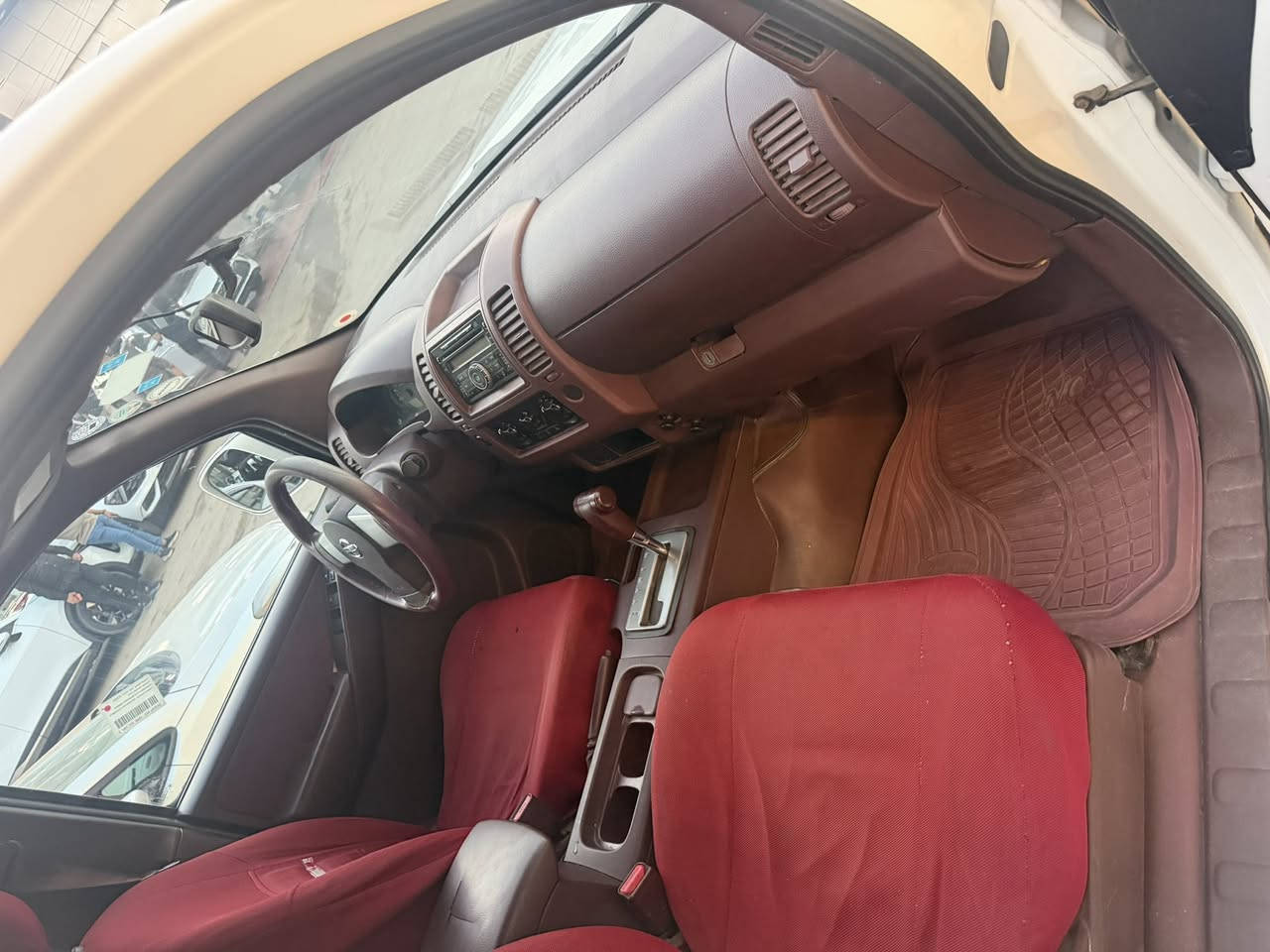 بيكب نيسان نيفارا 2014 رقم اربيل ب اسمي تحويل ثاني يوم مكفولة من الصبغ مكينة تجفيت جديد حدادية جديدة سيارة خير من الله بيهة طخات بسيطة مكاني بغداد شارع فلسطين 120$ بيهة مجال حك الجية 
***********
