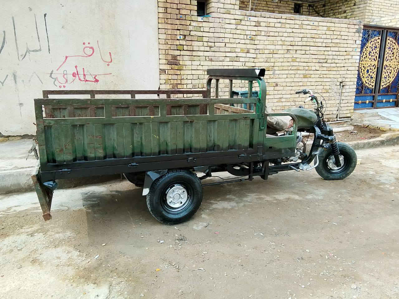 السلام عليكم ستوتات للبيع اوراق العنوان بالعماره رقم الهاتف بواحساب السعر الخاص وبيهن مجال ***********
