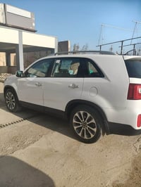 للبيع  سورنتو موديل 2014  بسم صاحبه تحويل مباشر  فول مواصفات للاخير   ...