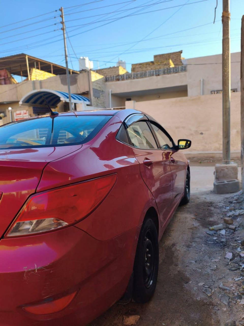 السلام عليكم اخوان اكسنت 2015 وارد امريكي بها باب وشويه بالشاملغ الخلفي شويه بالقمارهر السعر 93 وبيها مجال العنوان ميسان العماره سياره رقم ذي قار سياره بالسمنه رقم الهاتف مثل ما موضحه بالصور السياره كلش حلوه واحلى من الصور ***********
