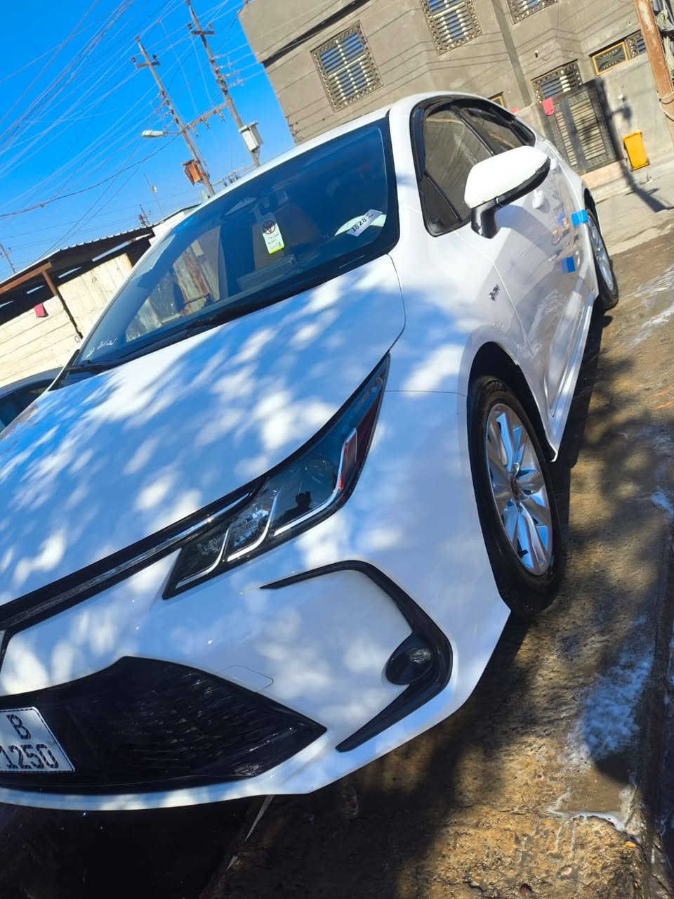 كورلا 25
ماشيه ١٢ الف
السياره كفاله عامه من الشخط فقط دحجه بسيطه
السياره مدوشمه ارضيه وكشنات 
مكاني البصره معقل 

*********** البصرة, العراق
