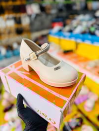 تكريت • حذاء بناتي • كعب