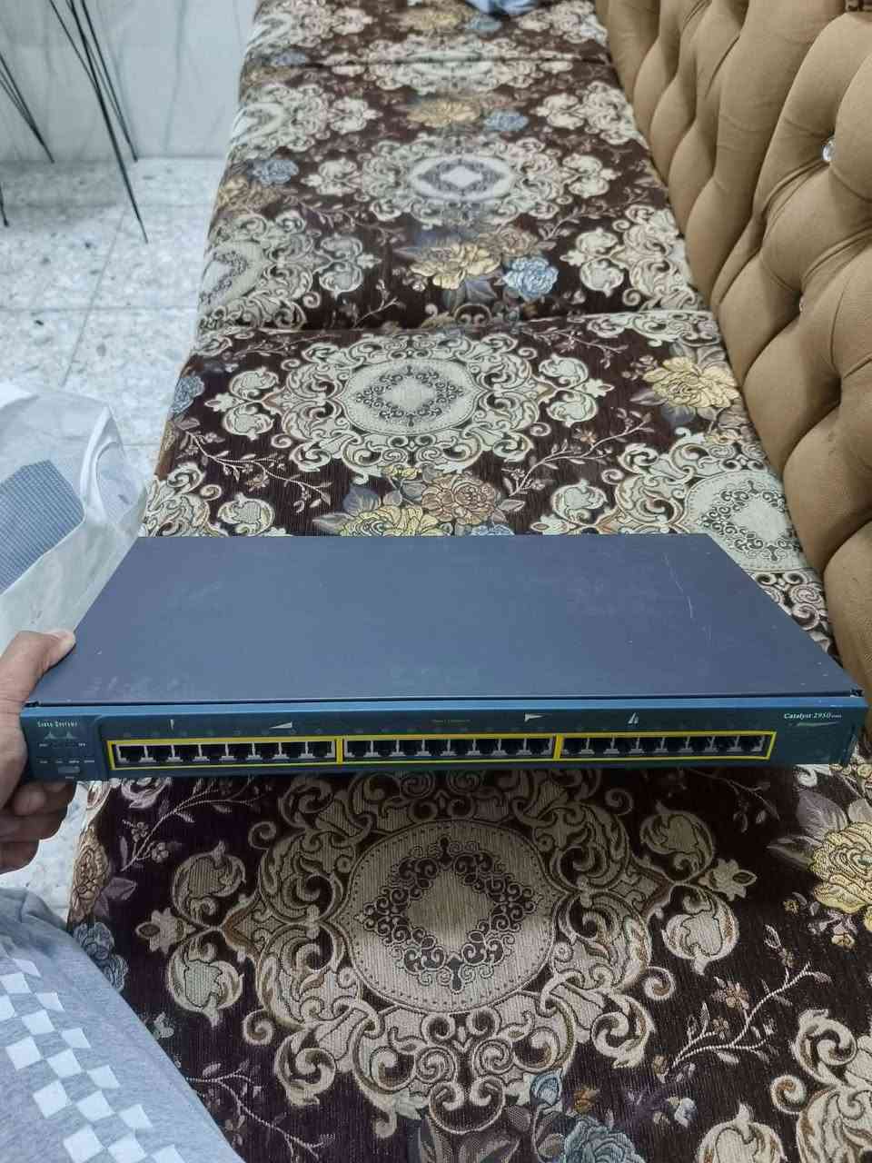 جهاز سويج سيسكو 24 شغال وجديد سعر 75 مال بيع مكان البياع ***********
