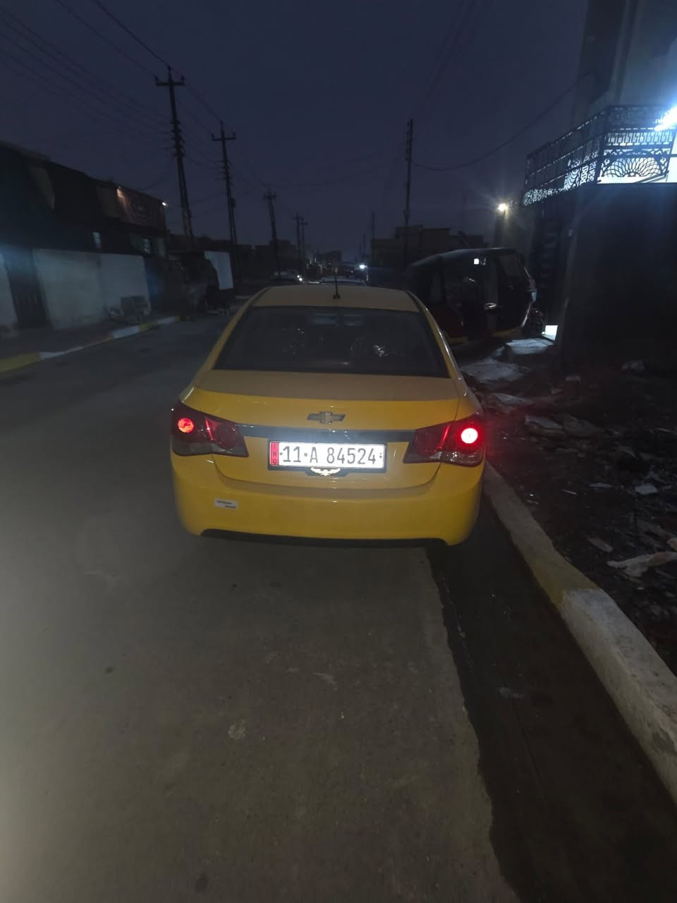 السلام عليكم شوفرليت كروز 2012 محرك 1400 تيربو وارد امريكي حادثها بنيد وجاملغ الأيمن بدون دواخل سيارة نظيفة جدا مصفره غرامات وهيئة كير مكينة جدد داخل جديد شاشة اندرويد حجم كبير تحكم كامل عن طريق الشاشه تبريد تدفئة رقم بغداد تحويل مباشر السعر 75 وبيها مجال موبايل ***********
